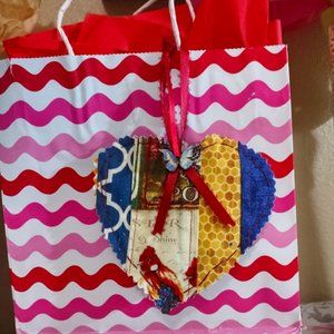 HANDCRAFTED GIFT TAGS